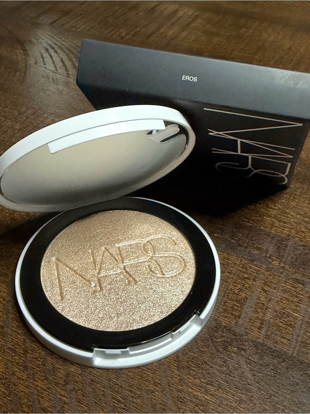 NARS-EROS-Light Reflecting Luminizing Powder in - "EROS"—NEW Full size